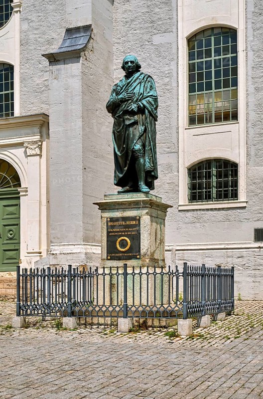Bronze statue of Johann Gottfried Herder