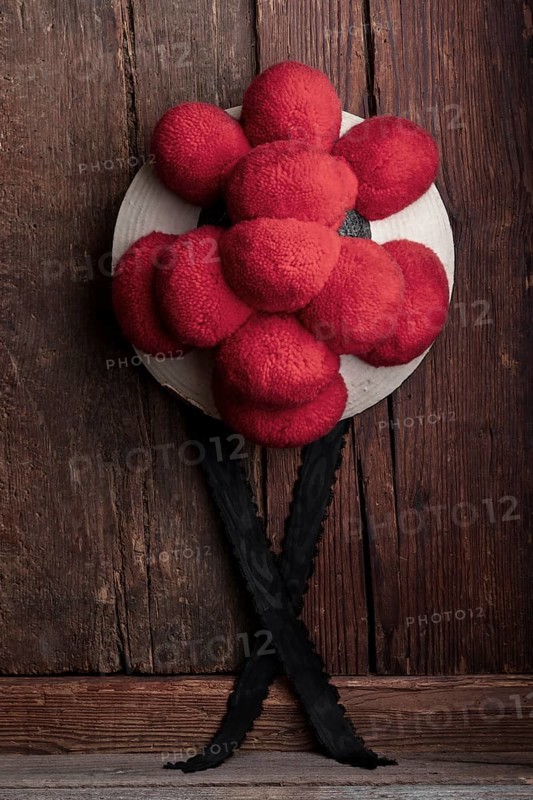Original Black Forest Bollen hat of the unmarried girls