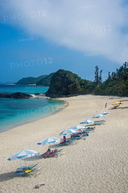 Sun shades on Furuzamami Beach