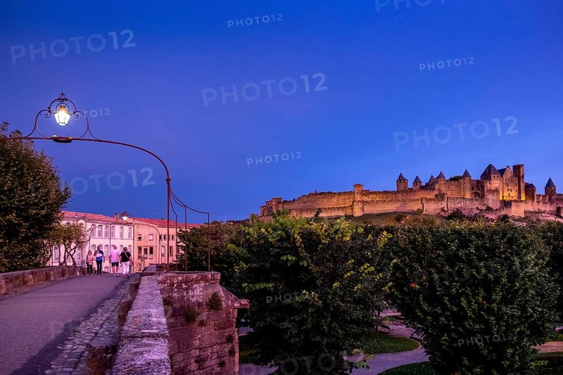Dusk with bridge over the Aude