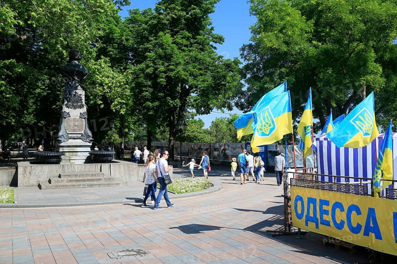 Alexander Pushikin monument at the beginning of Primorsky Boulevard