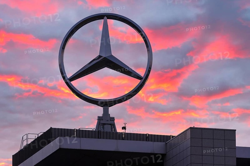 Mercedes star