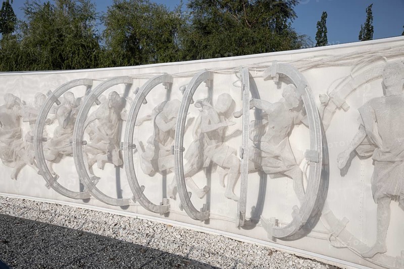 Creative sculpture in a Park Galitskogo