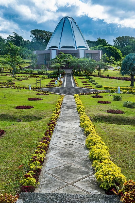 Park of the Baha'i House of Worship Samoa