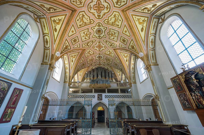 Ceiling vault and organ loft