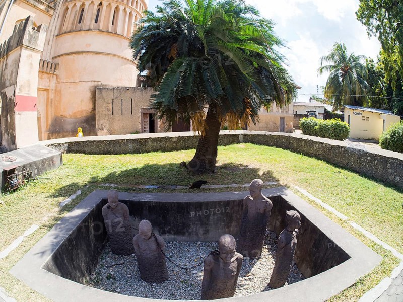 Clara Sornas Slave Monument