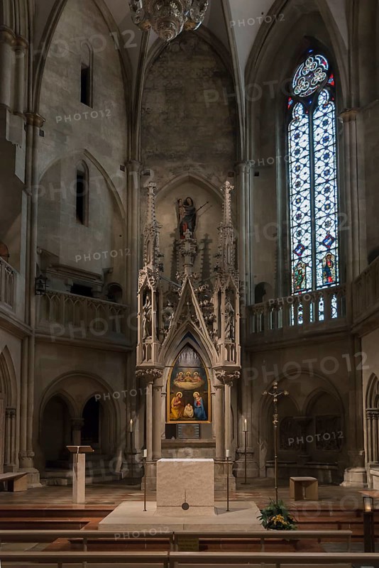 Side altar in St. Peter's Cathedral