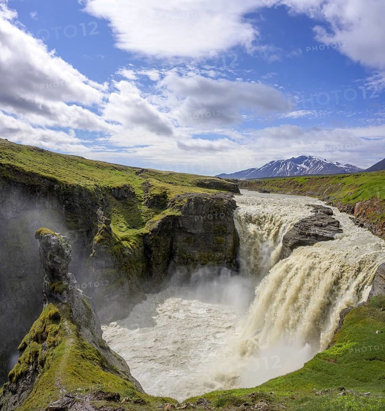 Kirkjufoss and Snaefell in the background