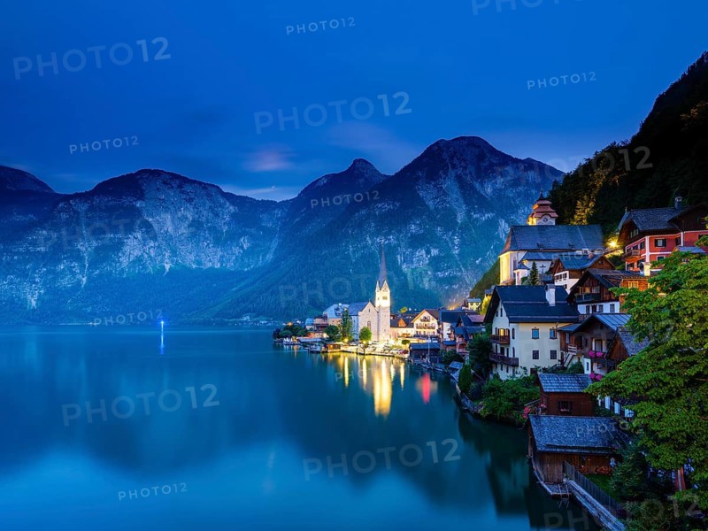 View of Hallstatt at night