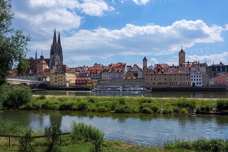City view with St. Peter's Cathedral