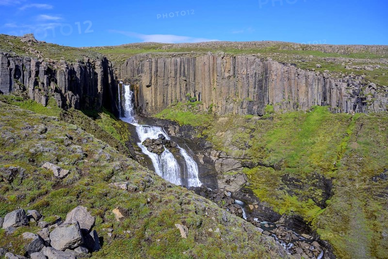 Basalt walls at Studlafoss