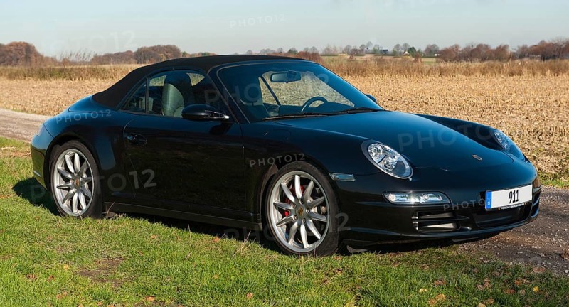 Porsche 911 Carrera 4S Cabriolet with all-wheel drive