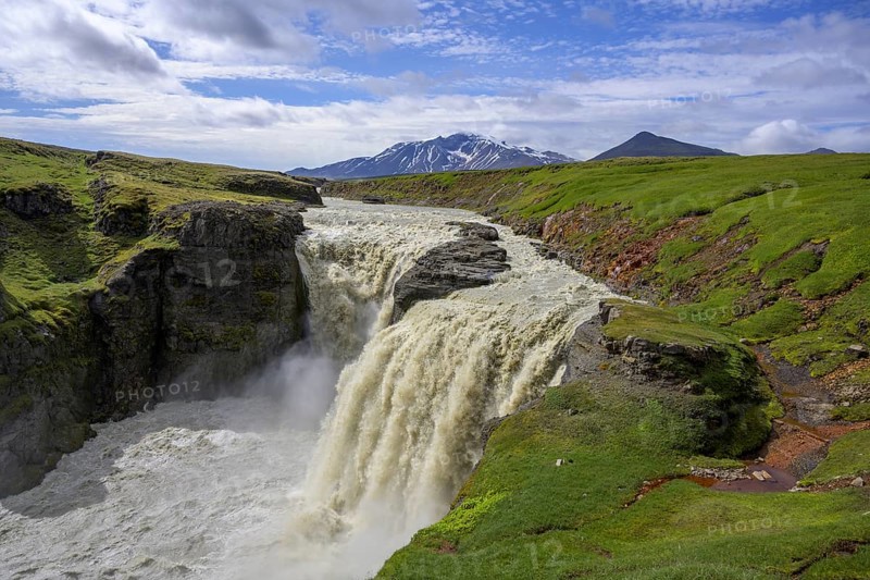 Kirkjufoss and Snaefell in the background