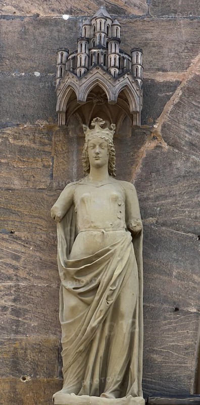 Sculpture on the prince's portal