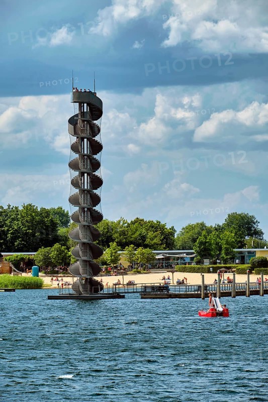 Water level tower