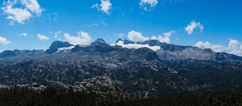 OLYMPUSView of the Hallstatt Glacier and High Dachstein