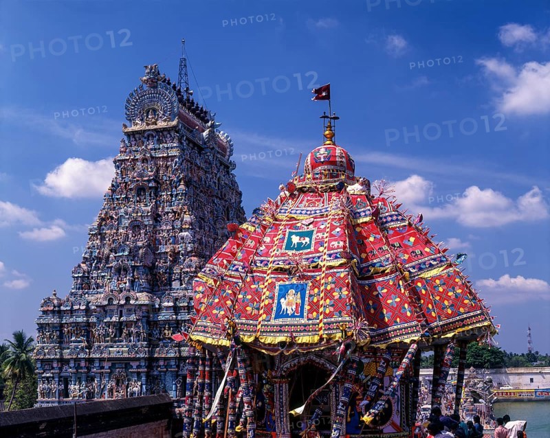Chariot festival at Thiruvarur