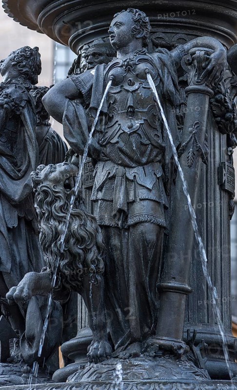 Figure of the Fountain of Virtue