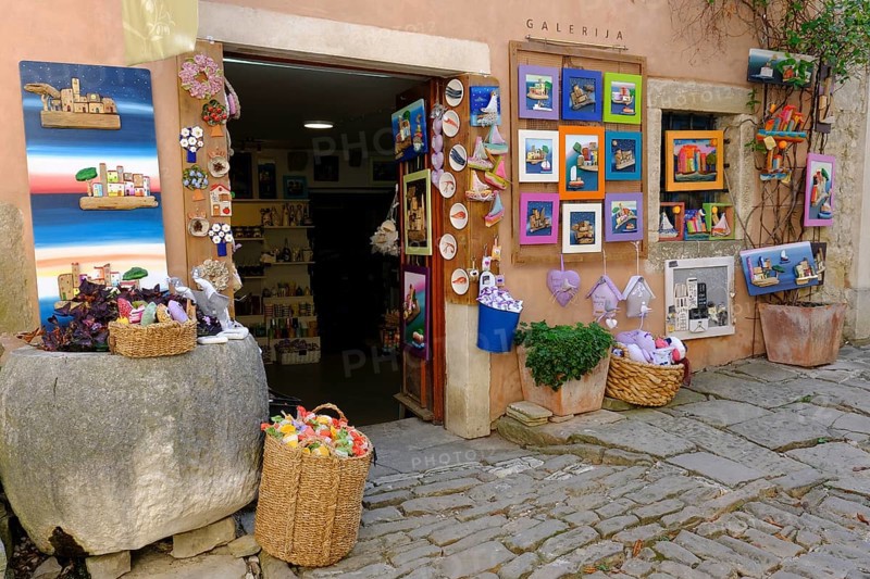 Gallery in the artists' village of Groznjan