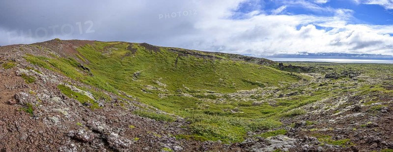 Old volcanic cone Buoaklettur