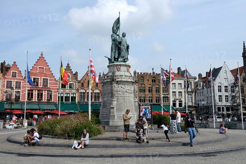 Monument by Jan Breydel and Pieter Deconinck