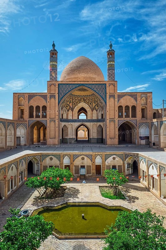 Agha Bozorg Mosque