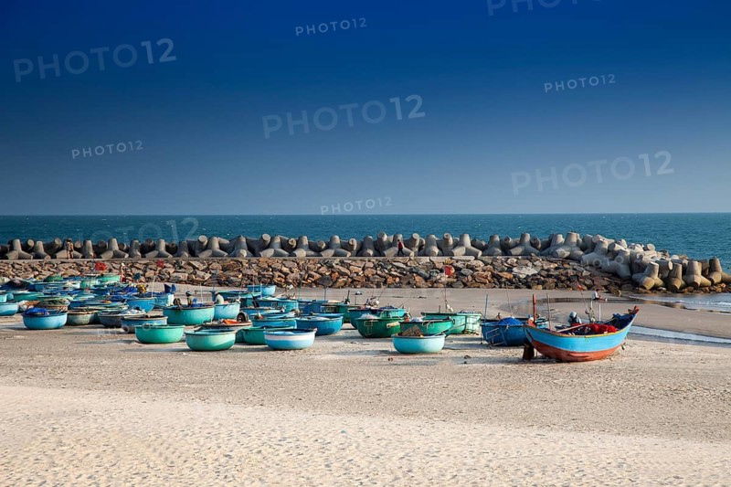 Round boats
