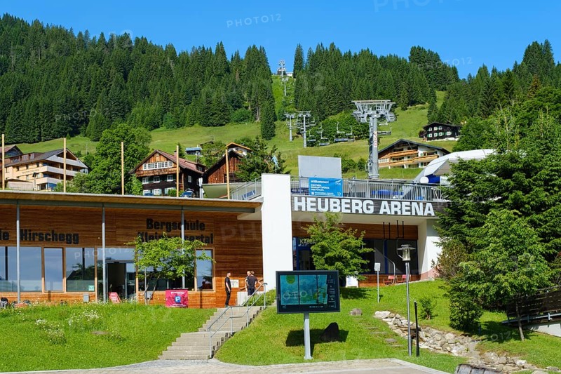 Heuberg Lift valley station