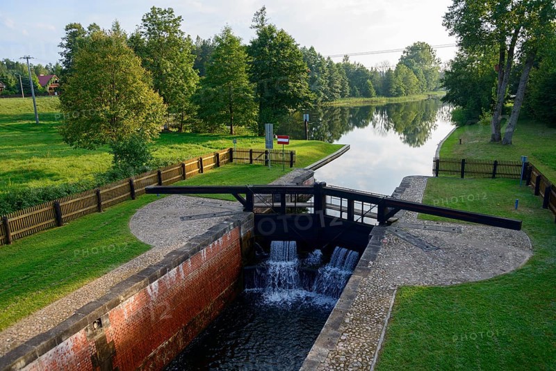 Ship lock