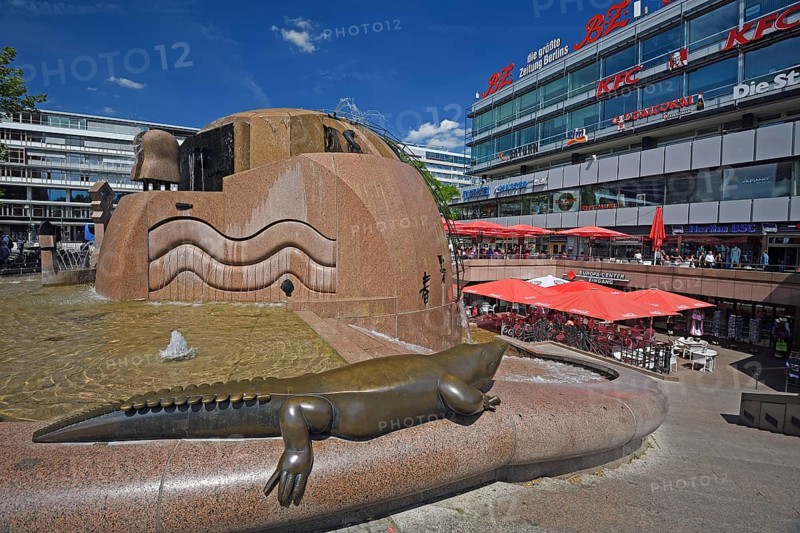 Weltkugelbrunnen