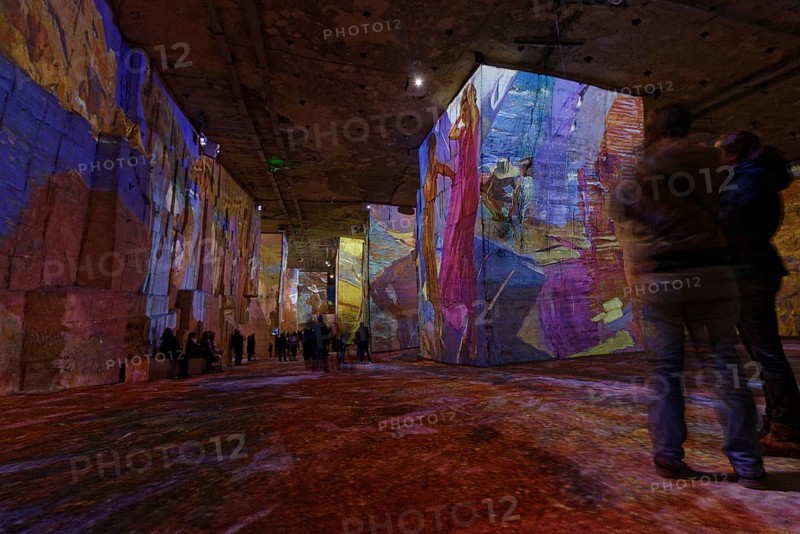 Light and pictureshow Carrieres des Lumieres