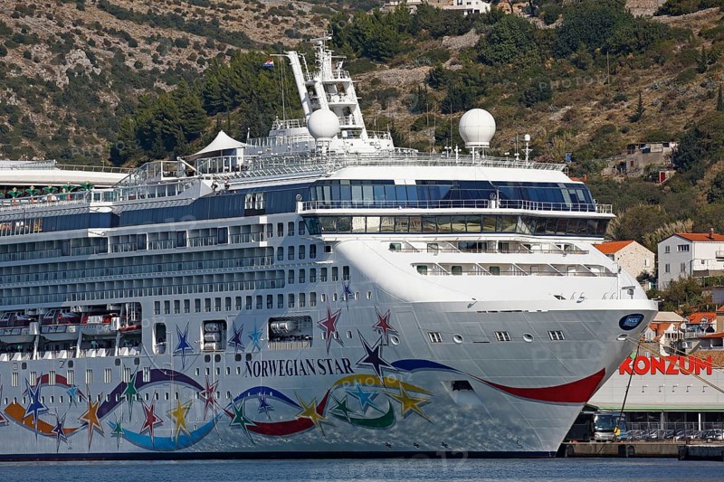 Cruise ship Norwegian Star