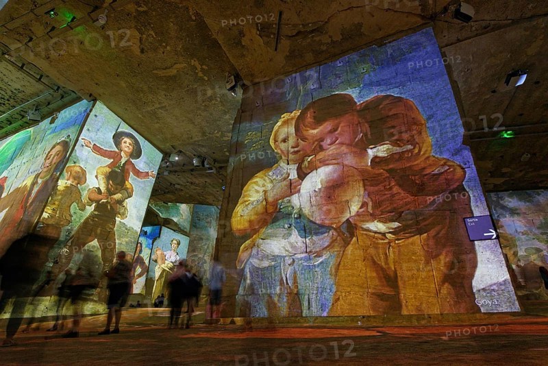 Light and pictureshow Carrieres des Lumieres
