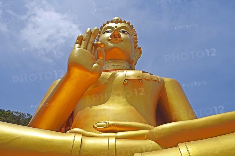 Sitting Golden Buddha