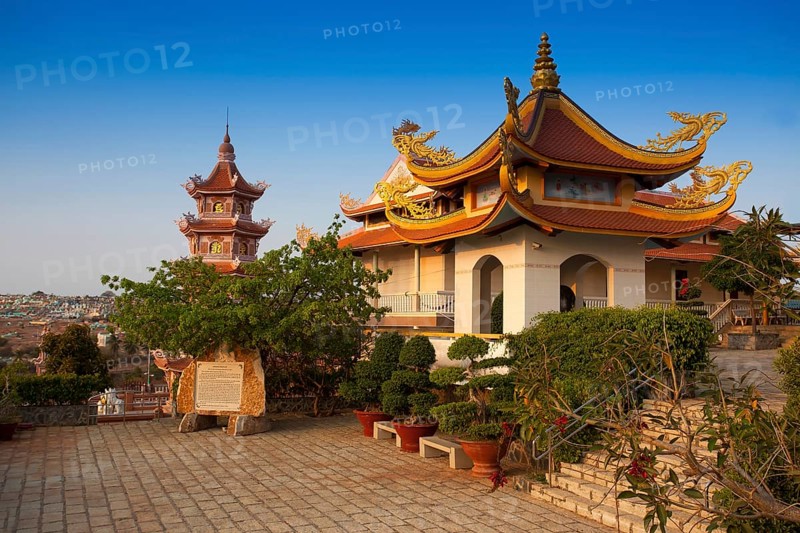 Chua Ngu Tu Buu Son Pagoda