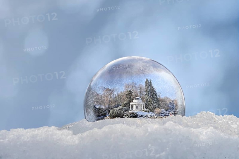 Snow globe