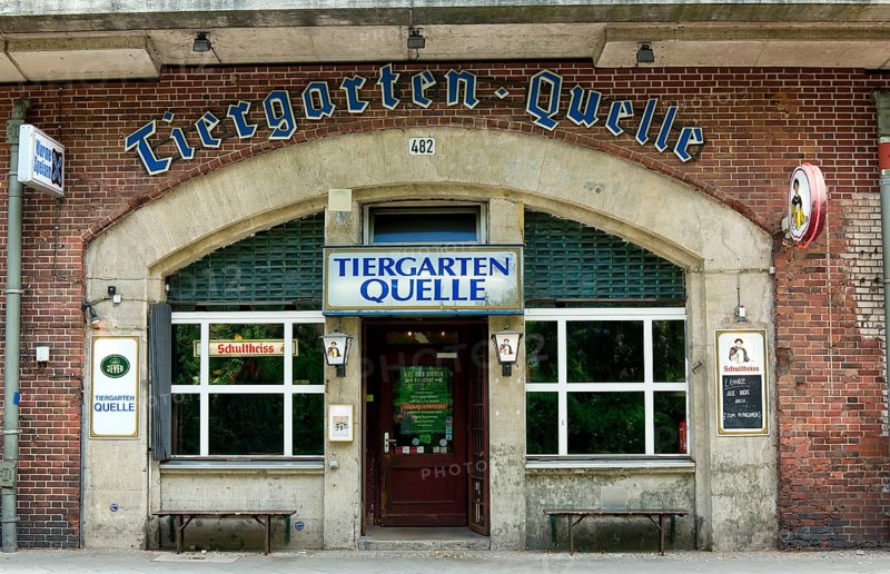 Old cult pub from the 1920s