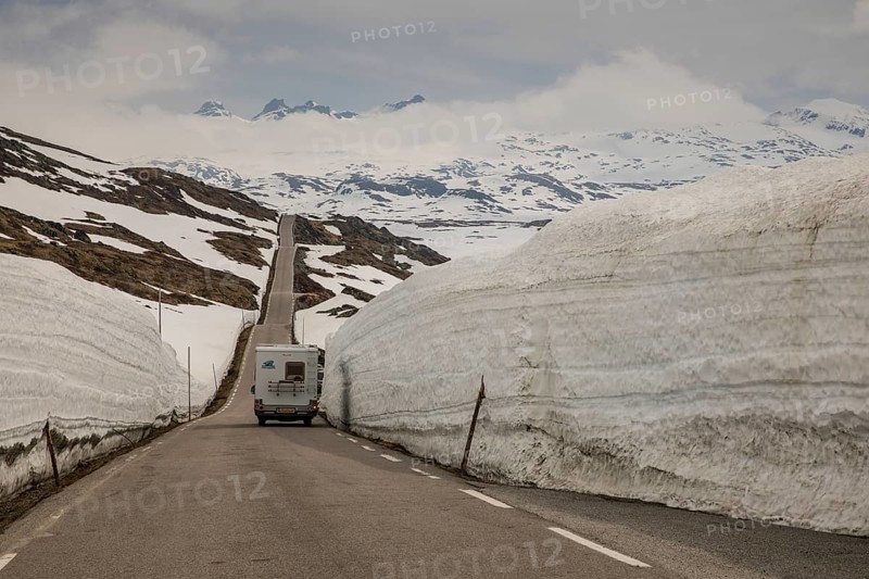 Snow Wall
