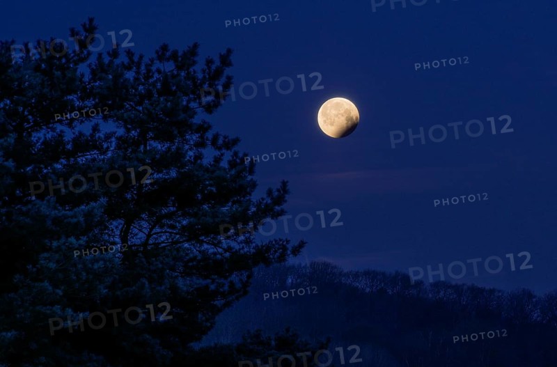 Lunar eclipse