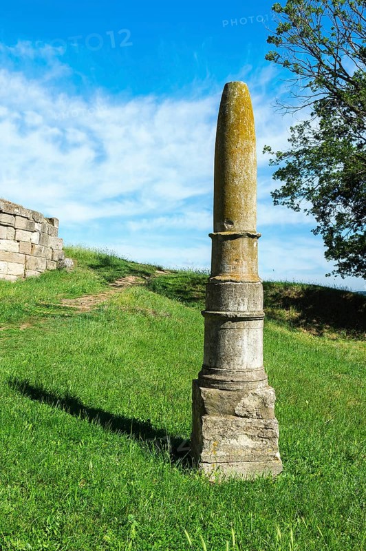 Apollo?s Obelisk