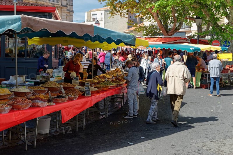 Market in Frontignan