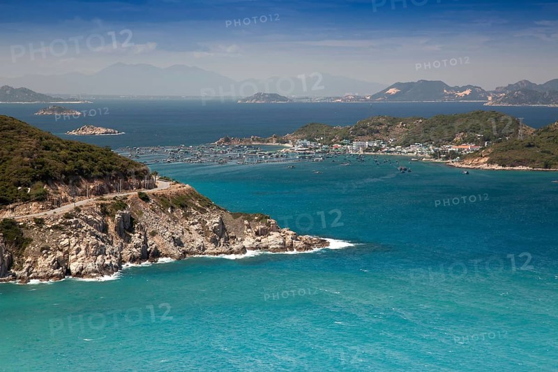 Coast near Vinh Hy