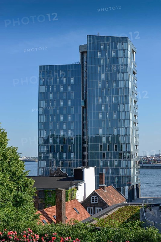 Kristall Tower