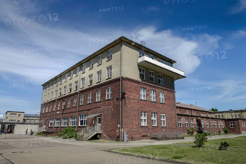 Administration wing