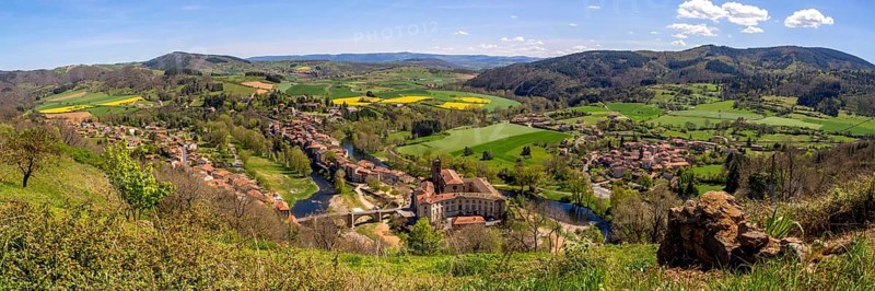 Meander on the Allier river