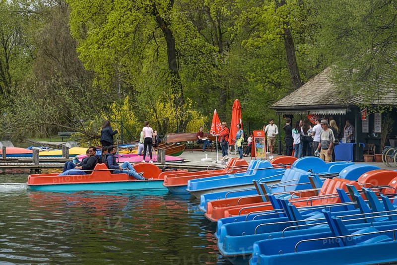 Boat rental at Kleinhesseloher See
