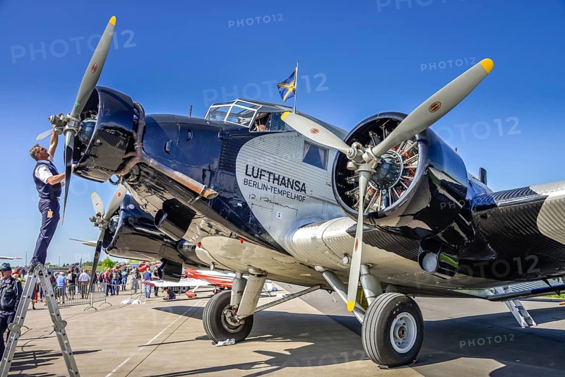 Junkers JU 52
