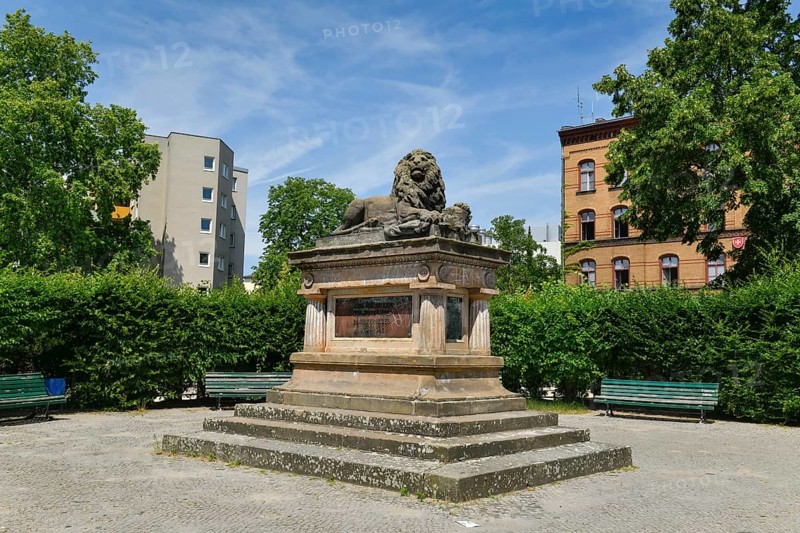 Lion Monument