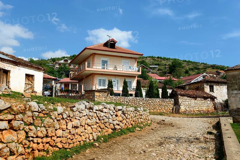 Houses in Pustec