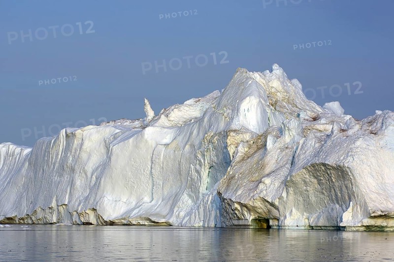 Midnight Sun Iceberg